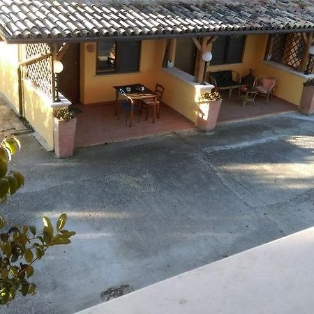 Il Giardinaccio Agriturismo LʼAquila Exterior foto